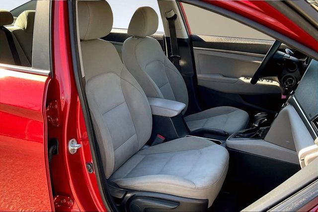 2017 Hyundai Elantra SE - 22842149 - 10