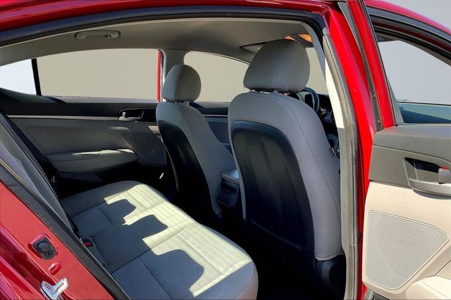 2017 Hyundai Elantra SE - 22842149 - 12