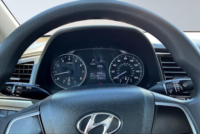 2017 Hyundai Elantra SE - 22842149 - 20