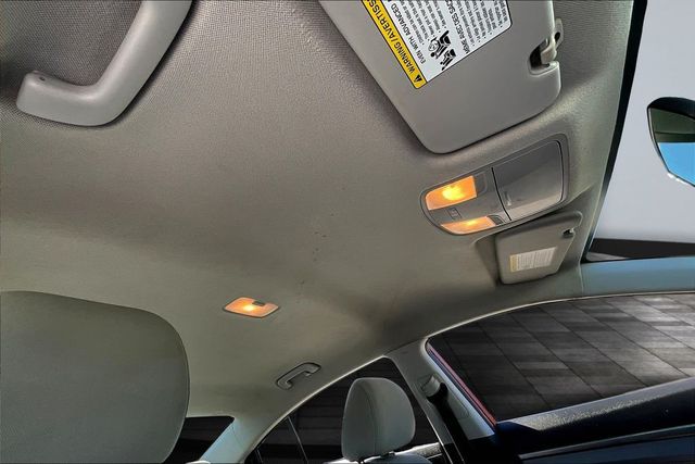 2017 Hyundai Elantra SE - 22842149 - 28