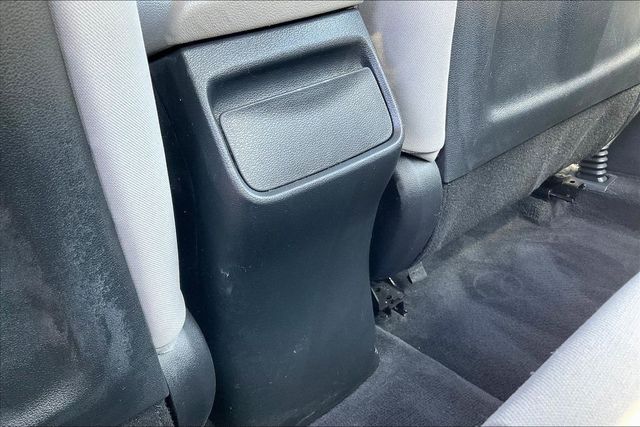 2017 Hyundai Elantra SE - 22842149 - 29