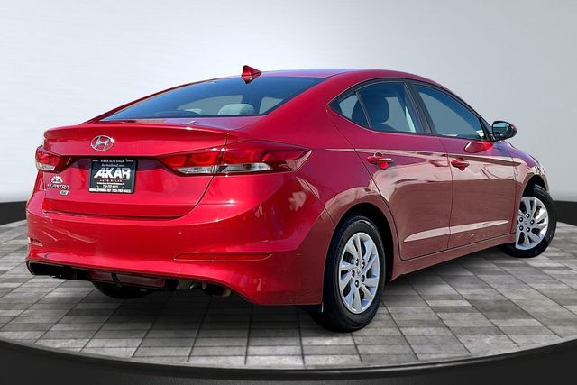 2017 Hyundai Elantra SE - 22842149 - 4