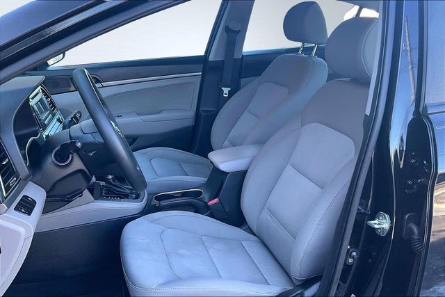 2017 Hyundai Elantra SE - 22969429 - 9