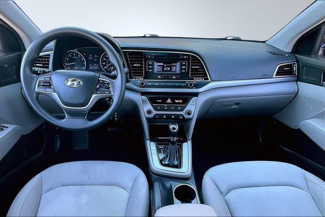 2017 Hyundai Elantra SE - 22969429 - 18