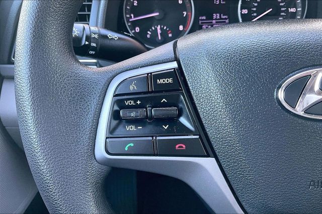 2017 Hyundai Elantra SE - 22969429 - 20