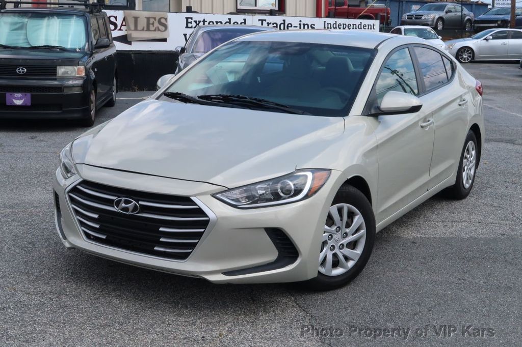 2017 Hyundai Elantra SE 2.0L Automatic - 22053861 - 24