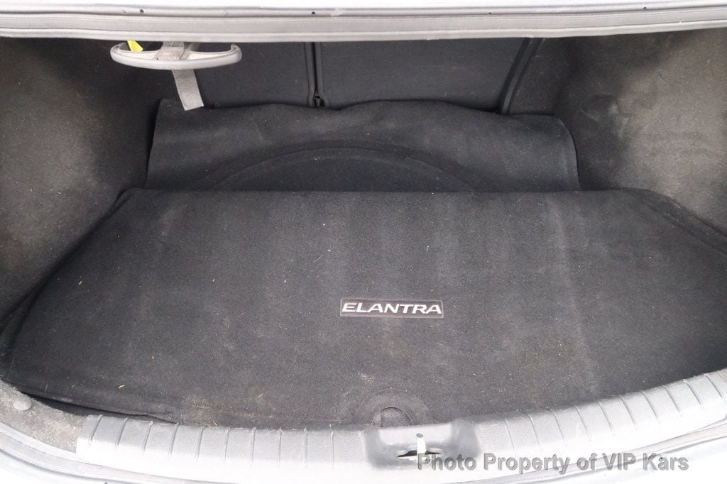 2017 Hyundai Elantra SE 2.0L Automatic - 22424627 - 21