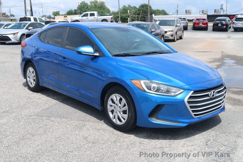 2017 Hyundai Elantra SE 2.0L Automatic - 22523465 - 2