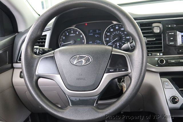 2017 Hyundai Elantra SE 2.0L Automatic - 22523465 - 8