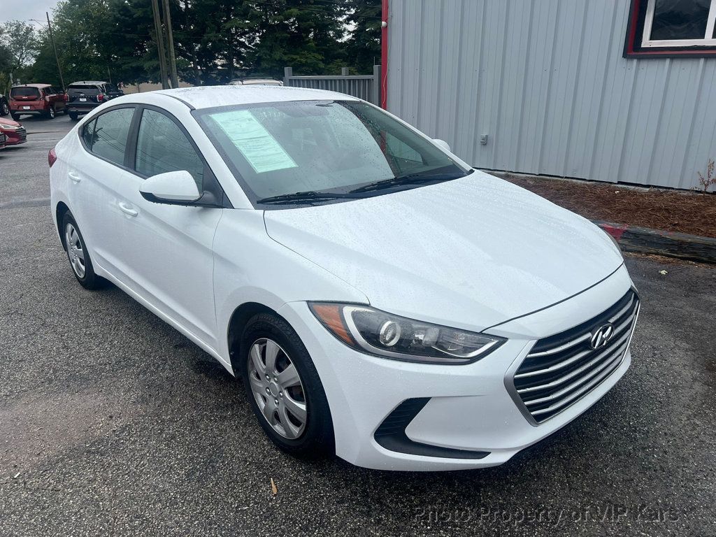 2017 Hyundai Elantra SE 2.0L Automatic - 22897109 - 2