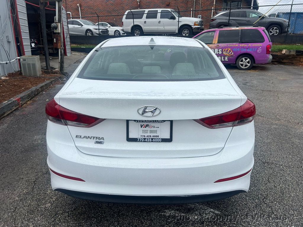 2017 Hyundai Elantra SE 2.0L Automatic - 22897109 - 4