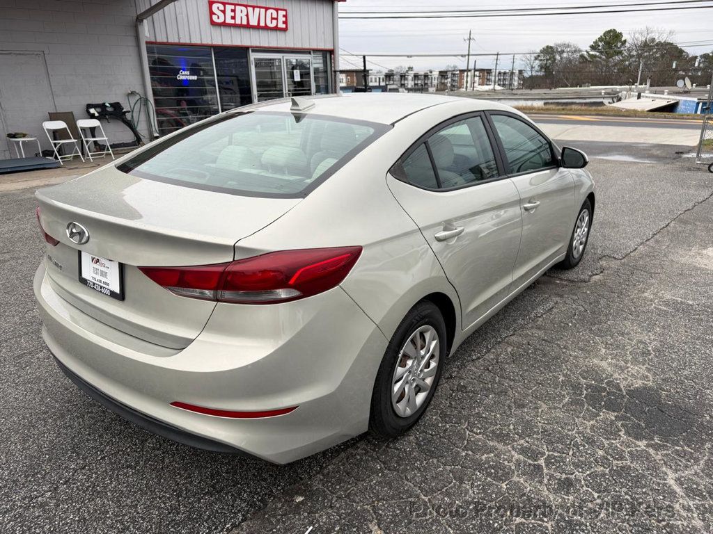 2017 Hyundai Elantra SE 2.0L Automatic - 22974279 - 4