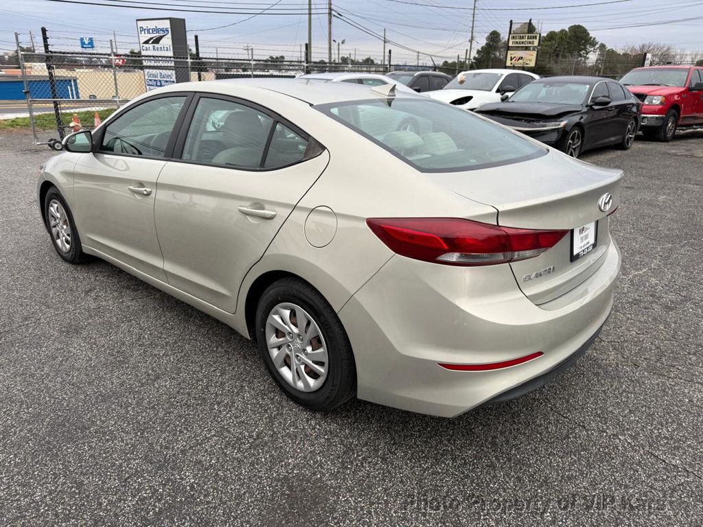 2017 Hyundai Elantra SE 2.0L Automatic - 22974279 - 6