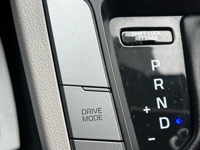 2017 Hyundai Elantra SE 2.0L Automatic - 23003690 - 26