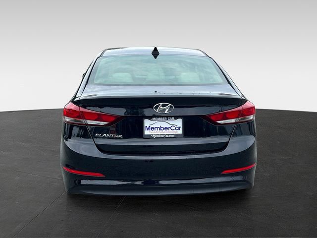 2017 Hyundai Elantra SE 2.0L Automatic - 23068034 - 1