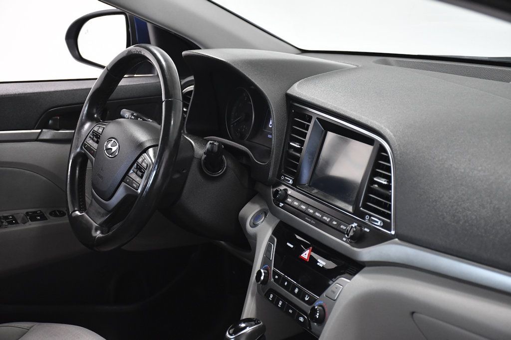 2017 Hyundai Elantra SE 2.0L Automatic - 23073593 - 12