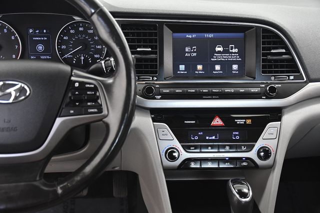 2017 Hyundai Elantra SE 2.0L Automatic - 23073593 - 18