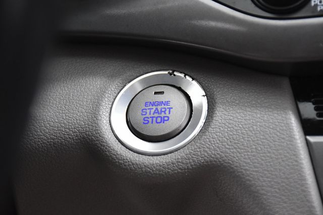 2017 Hyundai Elantra SE 2.0L Automatic - 23073593 - 24