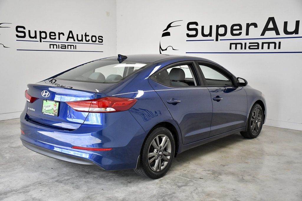 2017 Hyundai Elantra SE 2.0L Automatic - 23073593 - 3