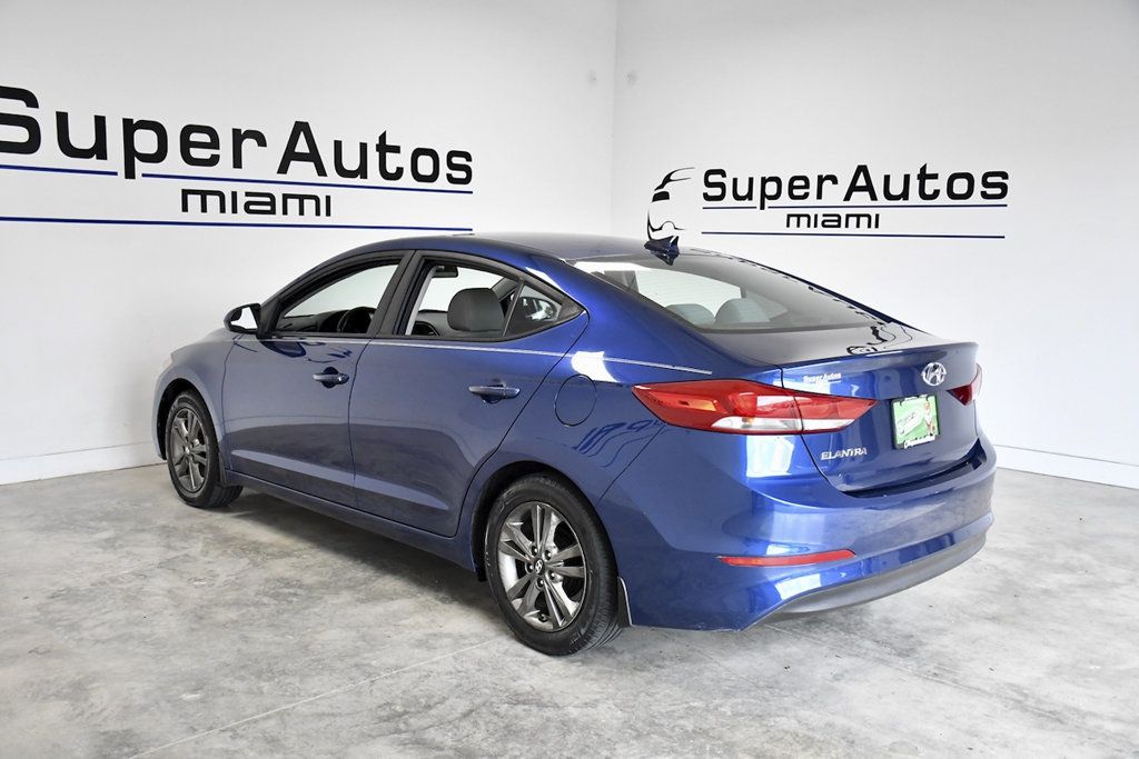 2017 Hyundai Elantra SE 2.0L Automatic - 23073593 - 5