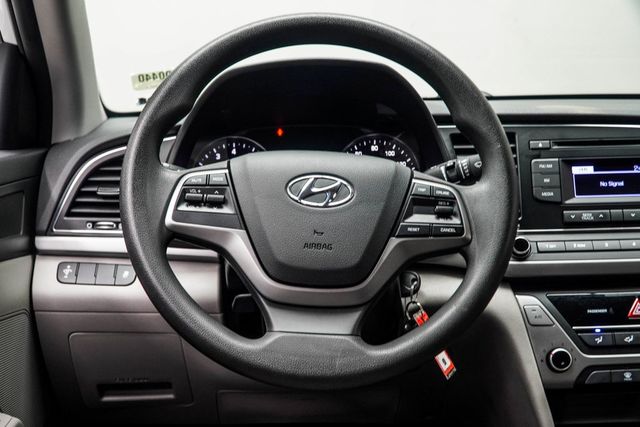 2017 Hyundai Elantra SE 2.0L Automatic - 22912945 - 14