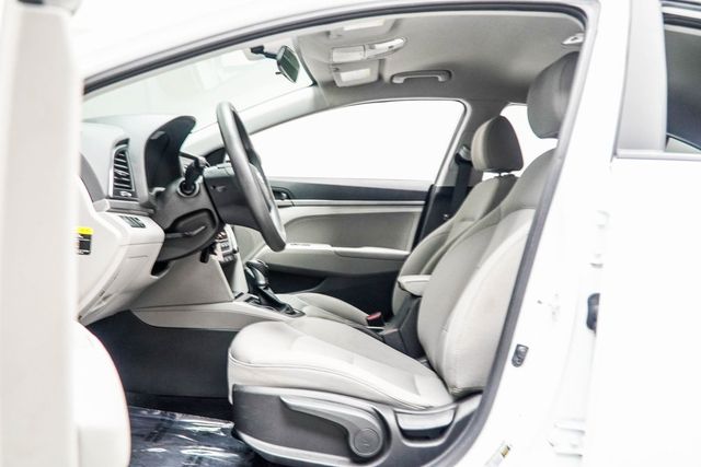 2017 Hyundai Elantra SE 2.0L Automatic - 22912945 - 25