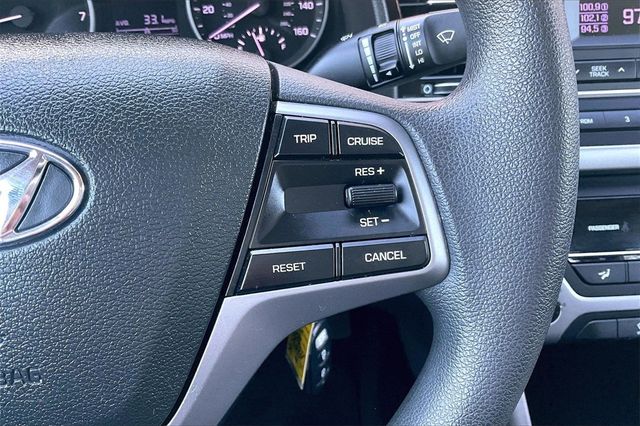 2017 Hyundai Elantra SE 2.0L Automatic - 22969429 - 21