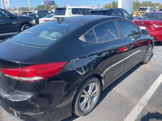 2017 Hyundai Elantra SE 2.0L Automatic - 22943928 - 1