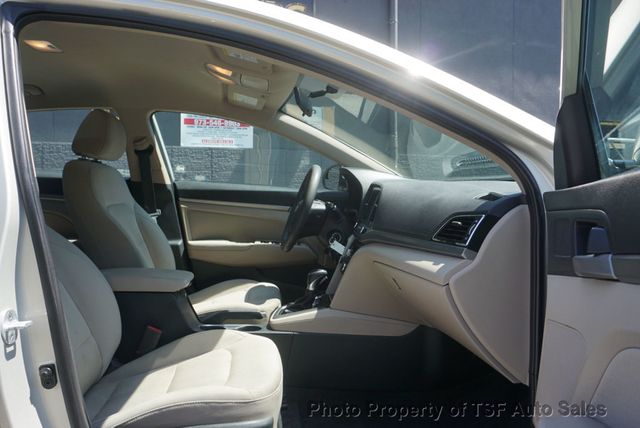 2017 Hyundai Elantra SE 2.0L Automatic - 23057507 - 9