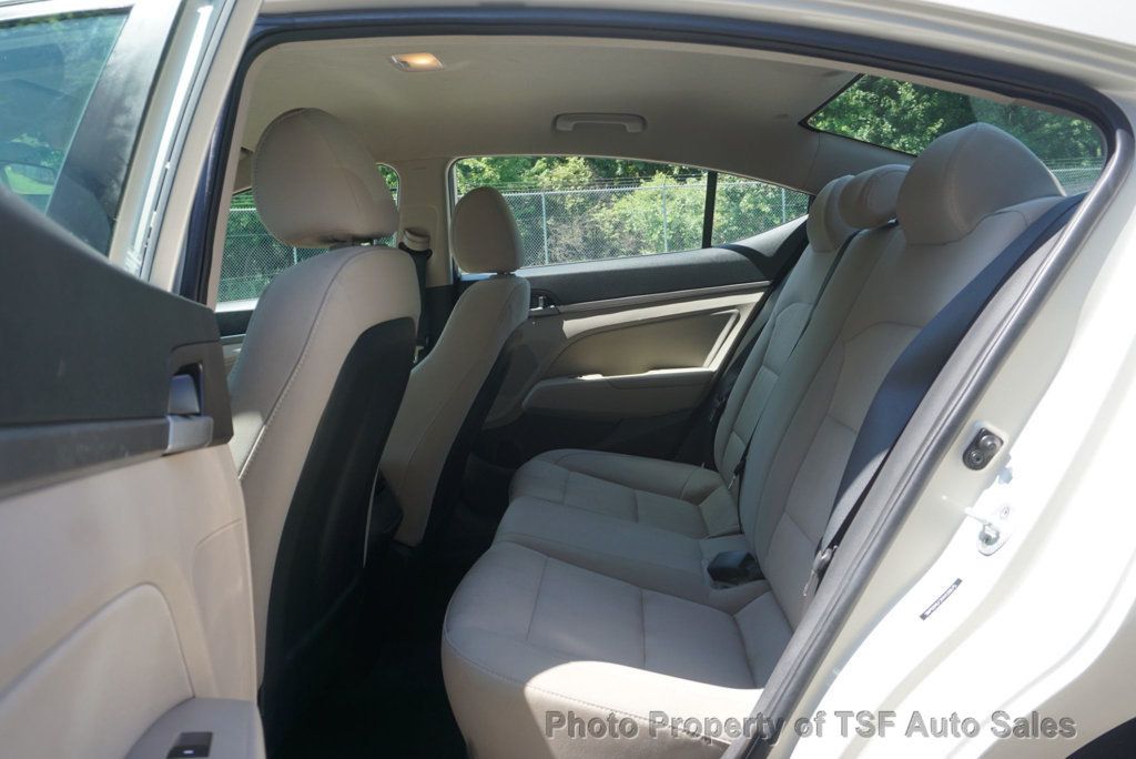 2017 Hyundai Elantra SE 2.0L Automatic - 23057507 - 10