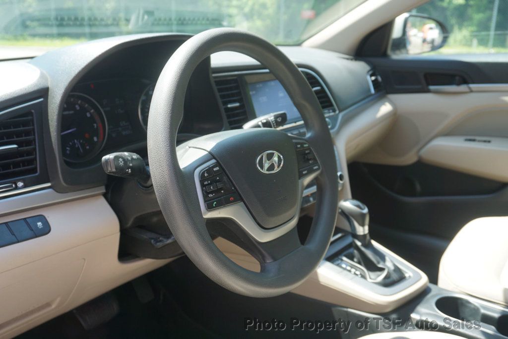 2017 Hyundai Elantra SE 2.0L Automatic - 23057507 - 13