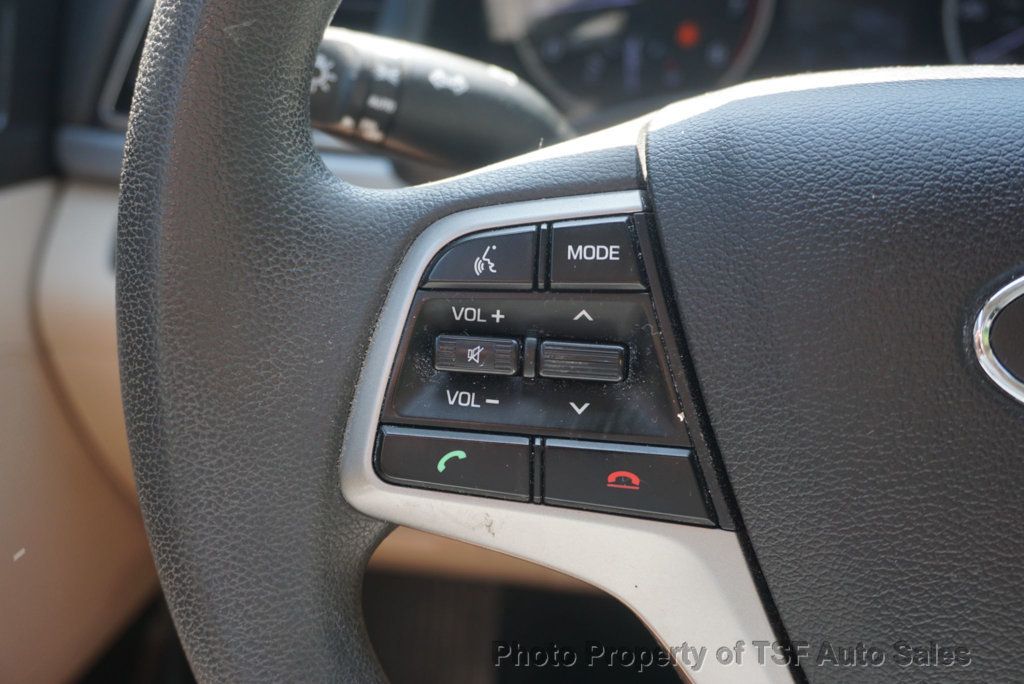 2017 Hyundai Elantra SE 2.0L Automatic - 23057507 - 21
