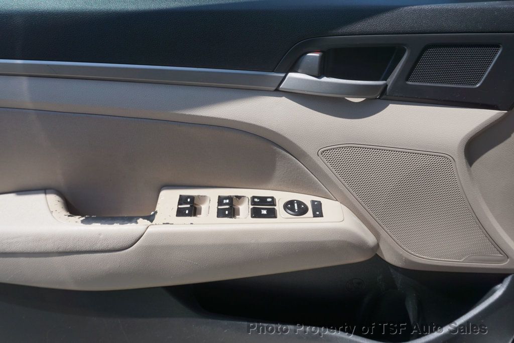 2017 Hyundai Elantra SE 2.0L Automatic - 23057507 - 23