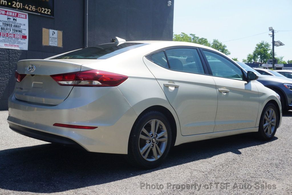 2017 Hyundai Elantra SE 2.0L Automatic - 23057507 - 6