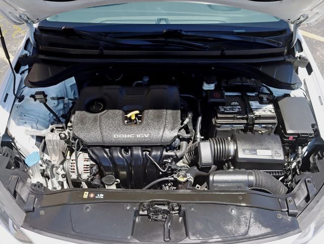 2017 Hyundai Elantra SE 2.0L Automatic *Ltd Avail* - 23043113 - 27