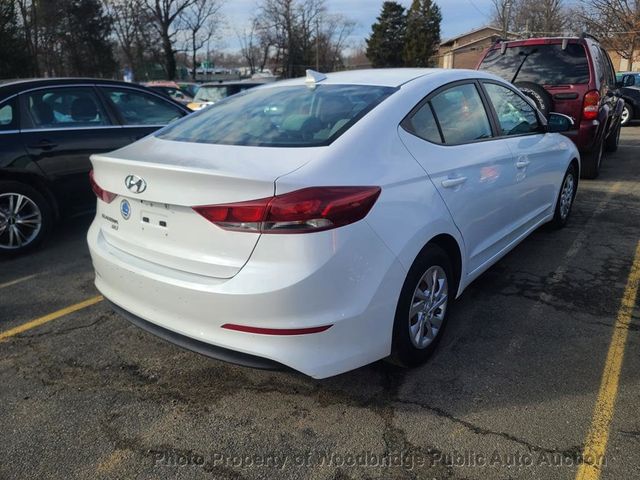 2017 Hyundai Elantra SE Base - 22751712 - 2