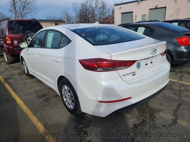 2017 Hyundai Elantra SE Base - 22751712 - 3