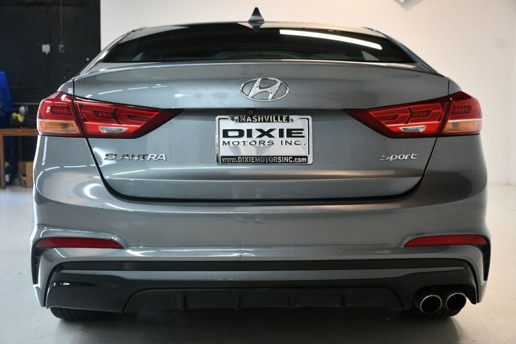 2017 Hyundai Elantra Sport photo 13