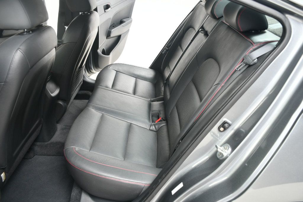 2017 Hyundai Elantra Sport photo 31