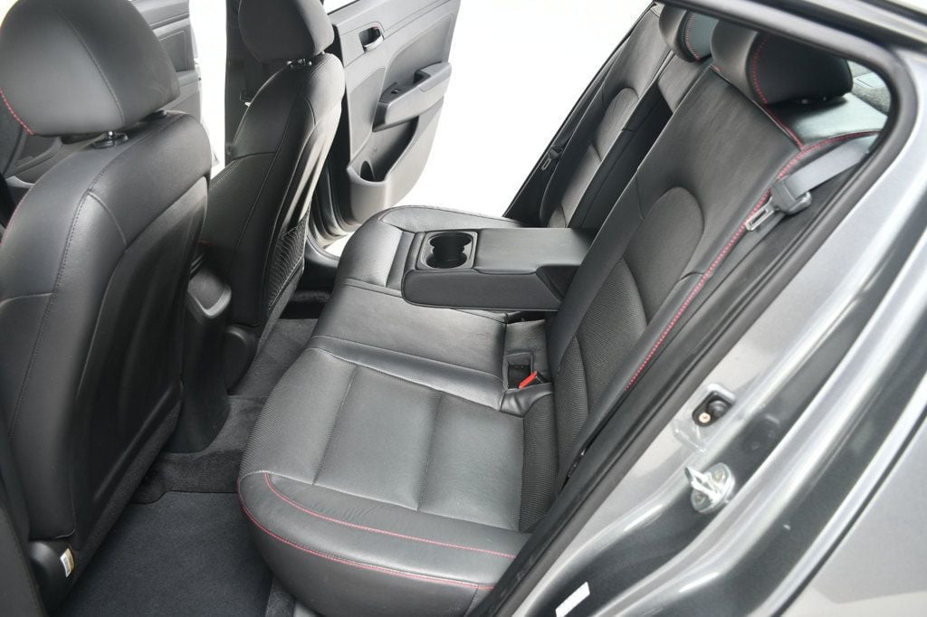 2017 Hyundai Elantra Sport photo 33