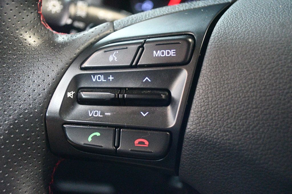 2017 Hyundai Elantra Sport photo 39