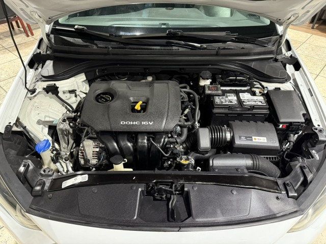 2017 Hyundai Elantra Value Edition 2.0L Automatic - 22999303 - 10