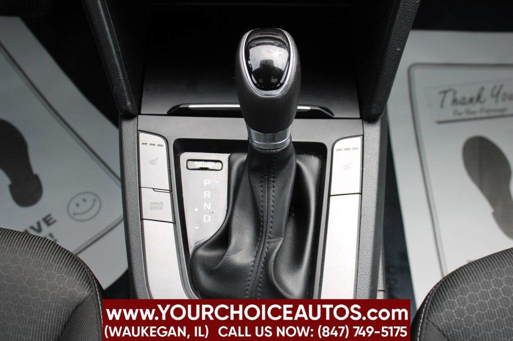 2017 Hyundai Elantra Value Edition 2.0L Automatic - 22871823 - 20