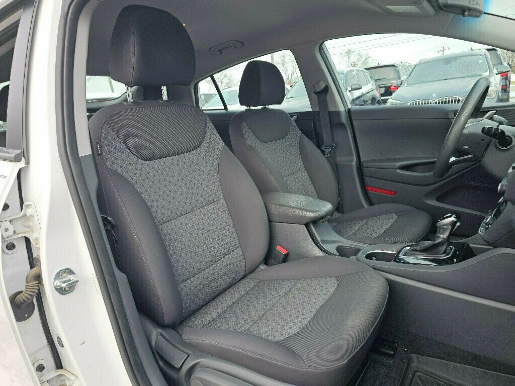 2017 HYUNDAI IONIQ - Image 12