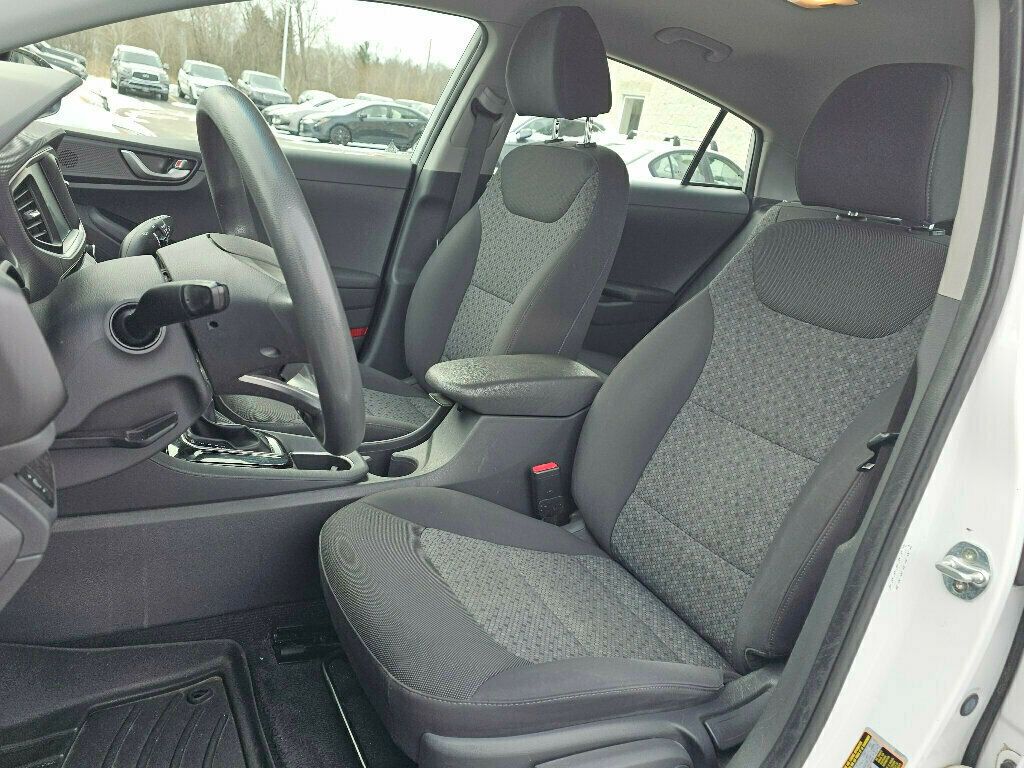 2017 HYUNDAI IONIQ - Image 13