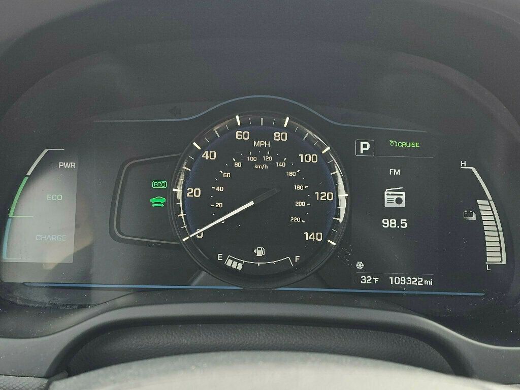 2017 HYUNDAI IONIQ - Image 29