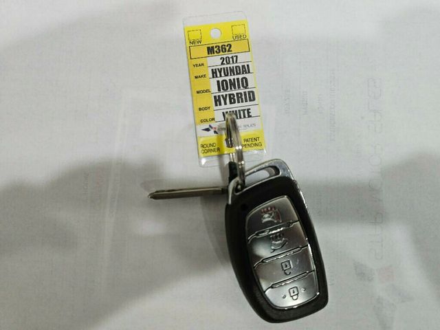 2017 Hyundai Ioniq Hybrid Blue Hatchback - 22964464 - 34