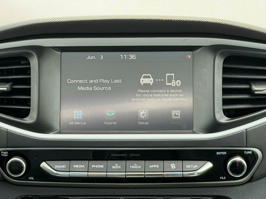 2017 Hyundai Ioniq Hybrid Limited Hatchback - 23028508 - 23