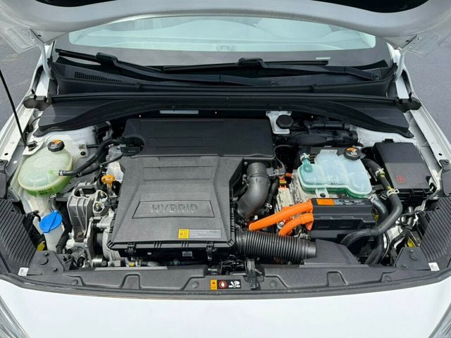2017 Hyundai Ioniq Hybrid Limited Hatchback - 23028508 - 44