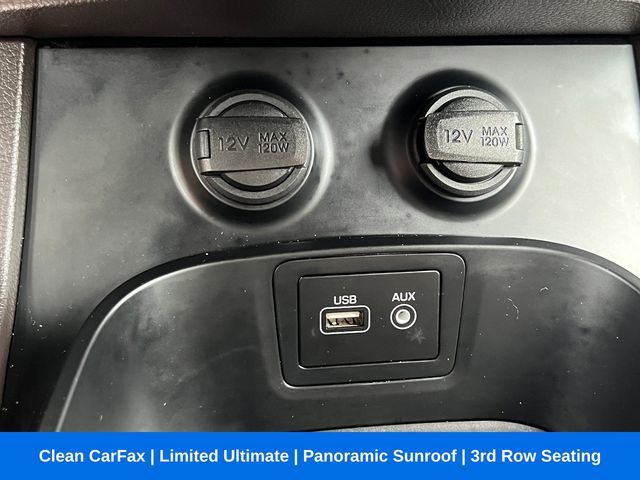 2017 Hyundai Santa Fe Limited Ultimate 3.3L Automatic - 23061511 - 30
